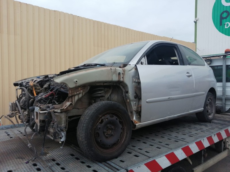 seat ibiza iii (6l1) del año 2003