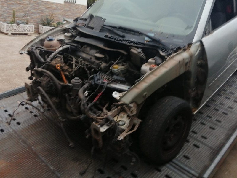 seat ibiza iii (6l1) del año 2003