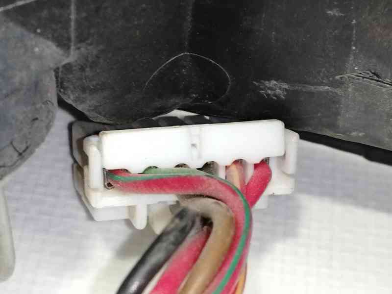 Recambio de piloto trasero izquierdo para mazda mx-3 (ec) 1.9 v6 24v cat referencia OEM IAM 22061376  