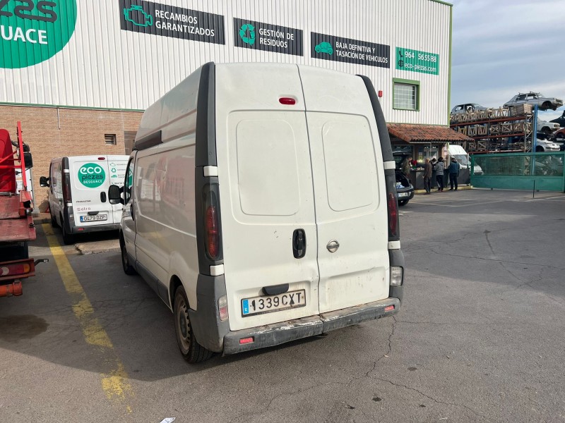 nissan primastar (x83) del año 2004