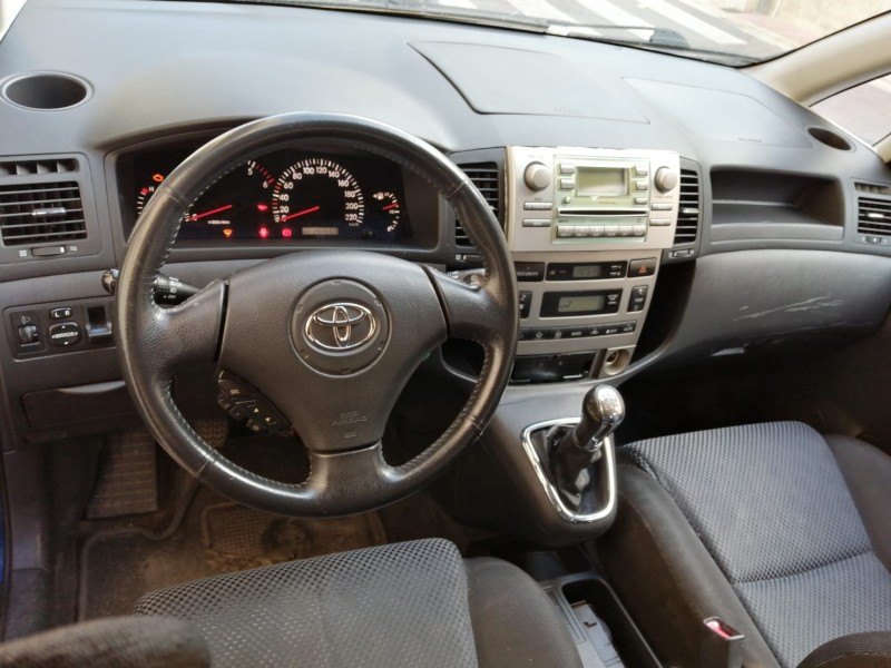 toyota corolla (e12) del año 2003