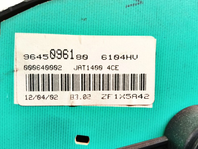 Recambio de cuadro instrumentos para peugeot 206 berlina x-line referencia OEM IAM  9645096480 6104HV
