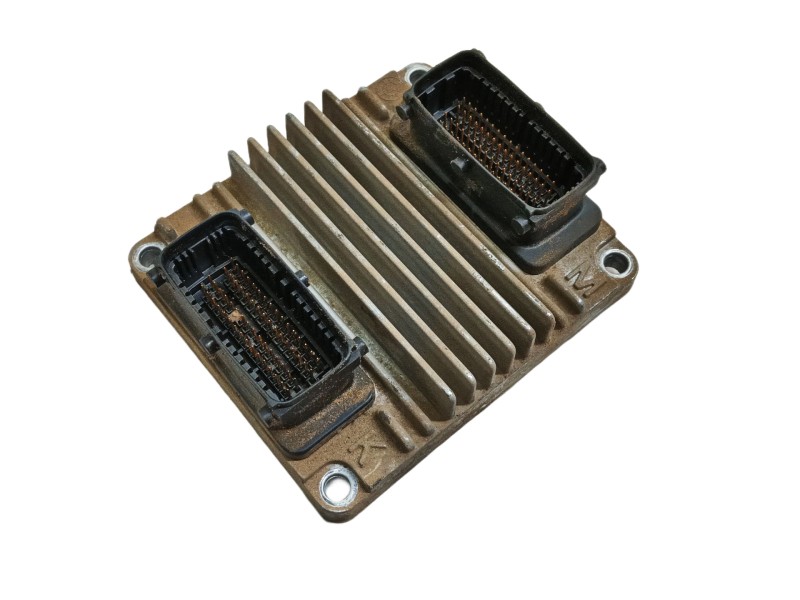 Recambio de centralita motor uce para opel corsa c club referencia OEM IAM  09389429 8972272257