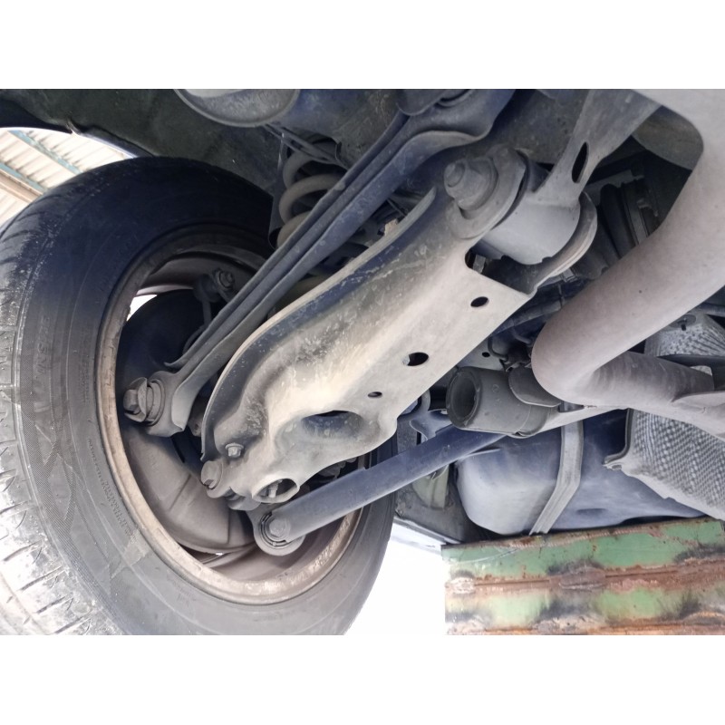 Recambio de brazo suspension inferior trasero izquierdo para bmw 3 (e90) 320 d referencia OEM IAM   