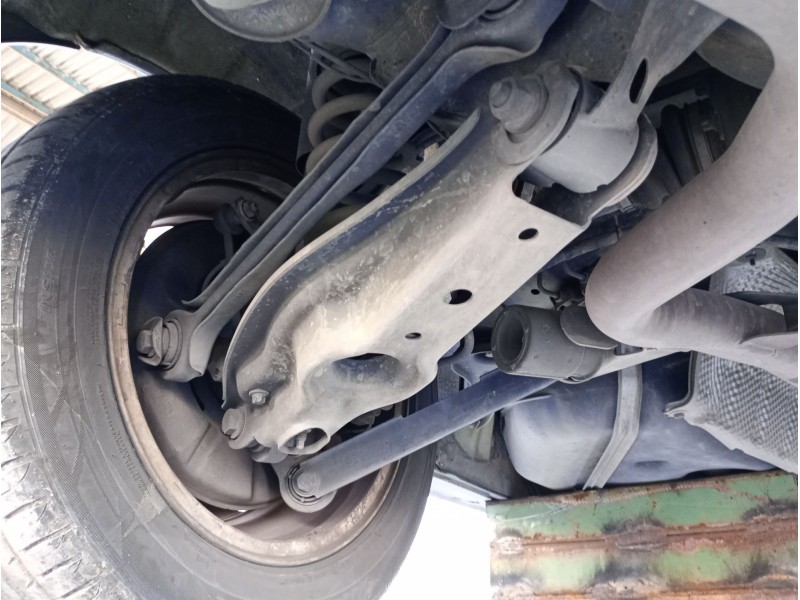 Recambio de brazo suspension inferior trasero izquierdo para bmw 3 (e90) 320 d referencia OEM IAM   