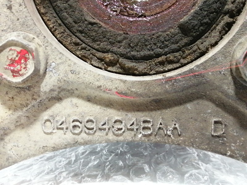 Recambio de mangueta delantera derecha para chrysler voyager (rg) 2.5 crd lx referencia OEM IAM 04694948AA  