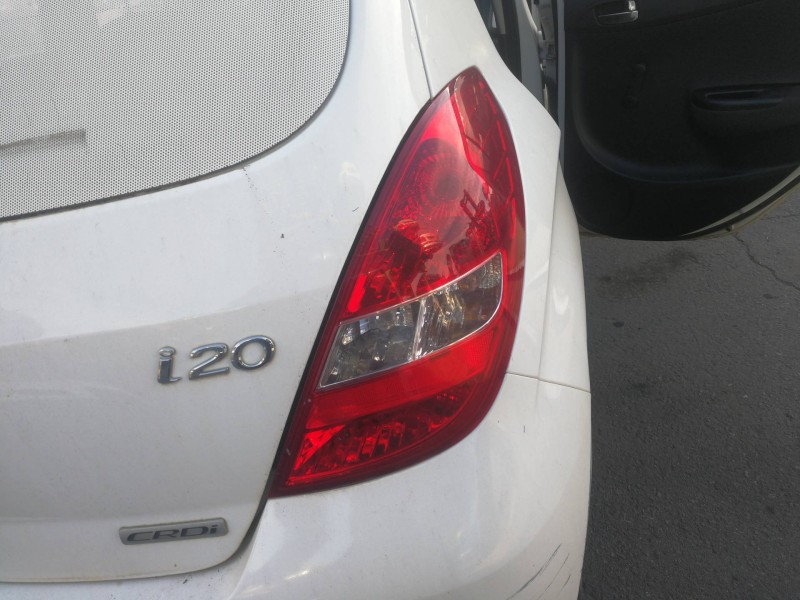 Recambio de piloto trasero derecho para hyundai i20 comfort referencia OEM IAM 924024P000  