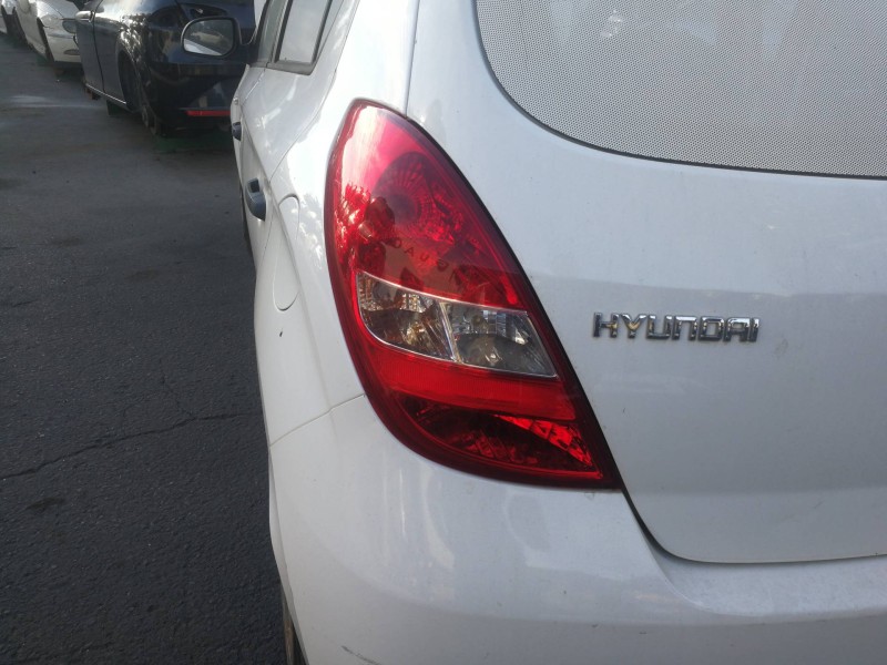 Recambio de piloto trasero izquierdo para hyundai i20 comfort referencia OEM IAM 924014P000  