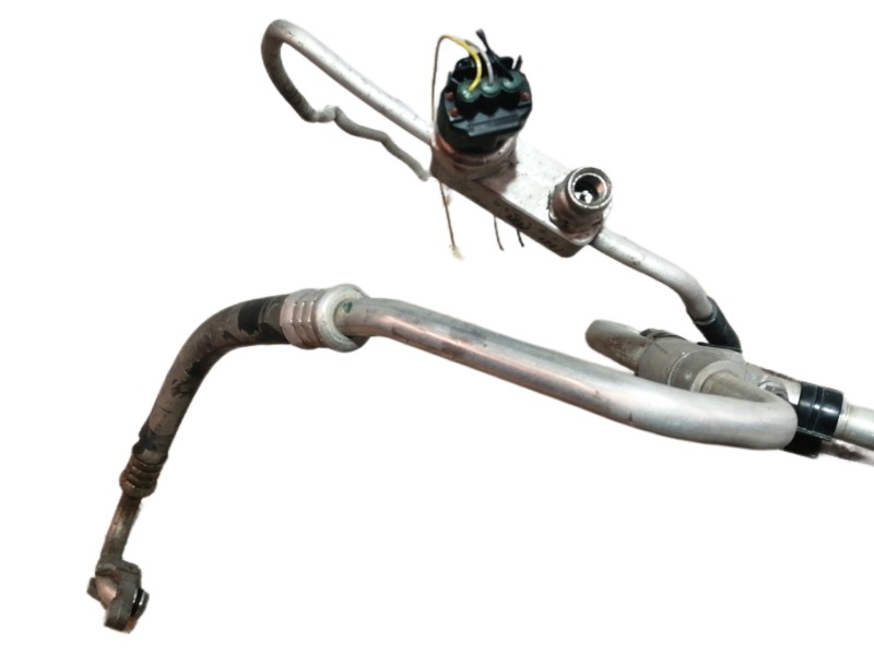 Recambio de tubos aire acondicionado para toyota yaris active referencia OEM IAM 887060D640  