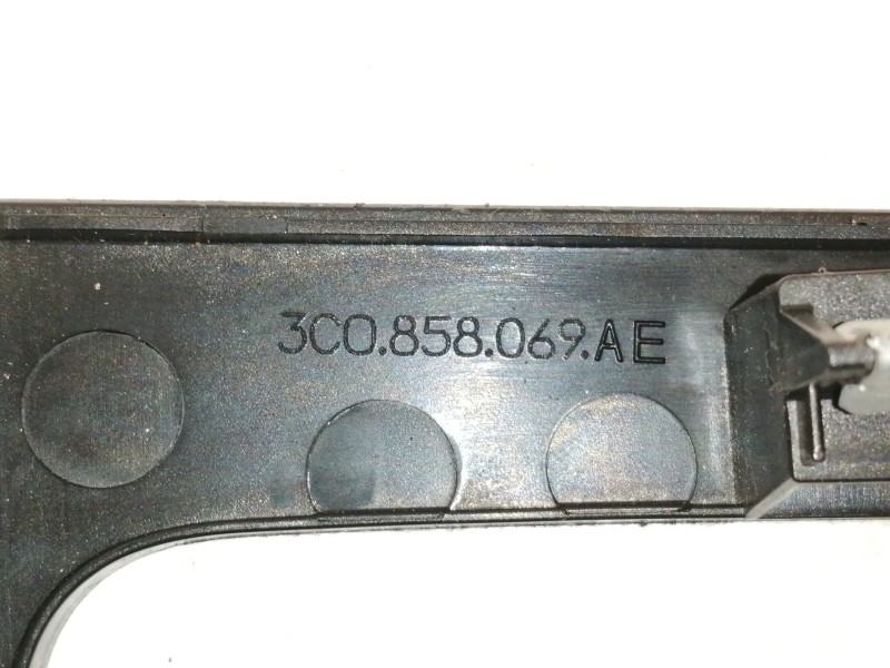 Recambio de no identificado para volkswagen passat berlina (3c2) edition referencia OEM IAM 3C0858069AE  