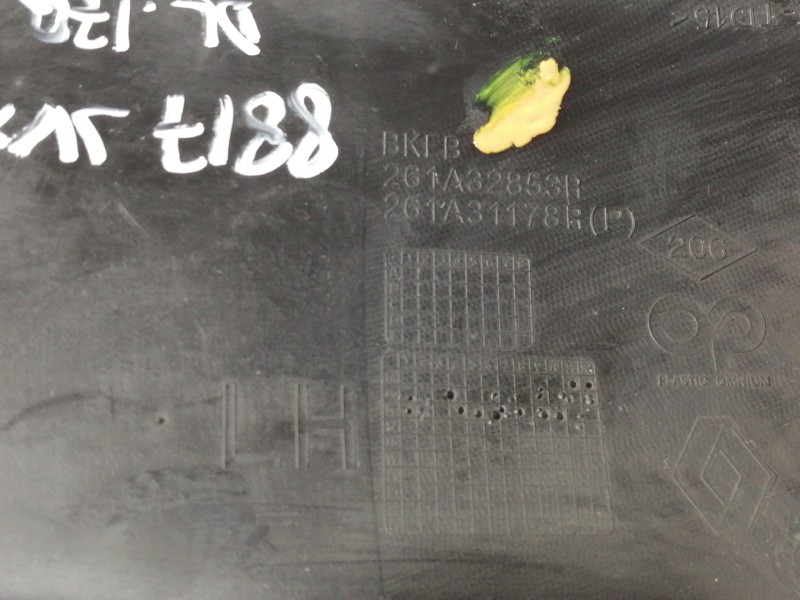 Recambio de no identificado para renault megane iv berlina 5p experience referencia OEM IAM 261A32853R  