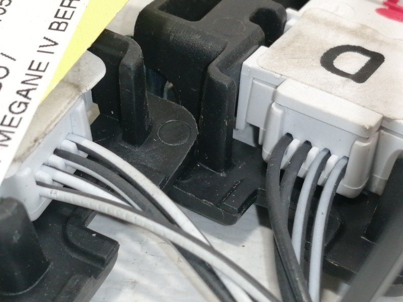 Recambio de no identificado para renault megane iv berlina 5p 1.2 tce energy referencia OEM IAM P264B24470R292 170262253 1707826