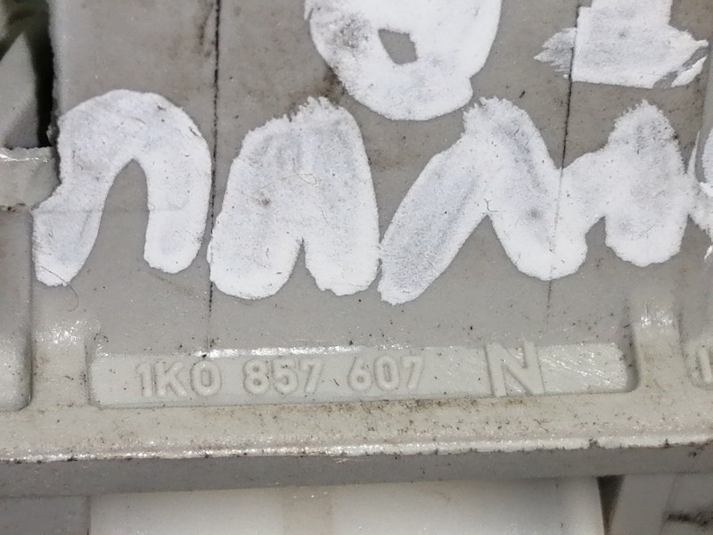 Recambio de no identificado para volkswagen golf vi (5k1) advance referencia OEM IAM 1K0857607  