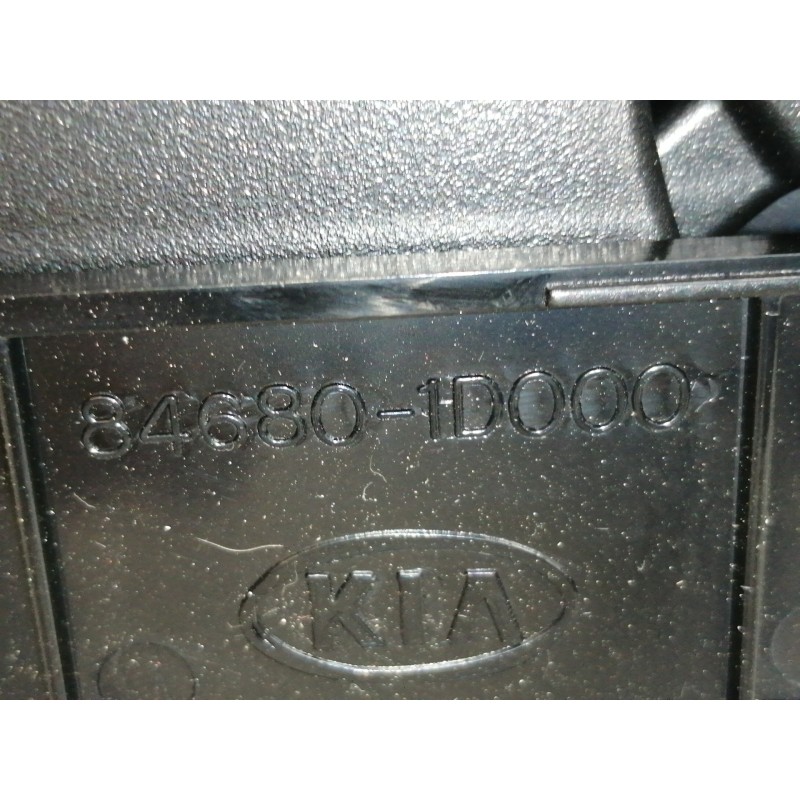 Recambio de no identificado para kia carens (un) active referencia OEM IAM 846801D000 POSAVASOS PORTAVASOS