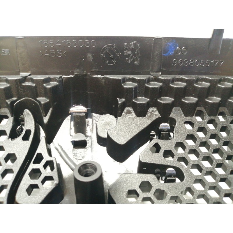 Recambio de no identificado para peugeot 607 (s2) básico referencia OEM IAM 9638055177  