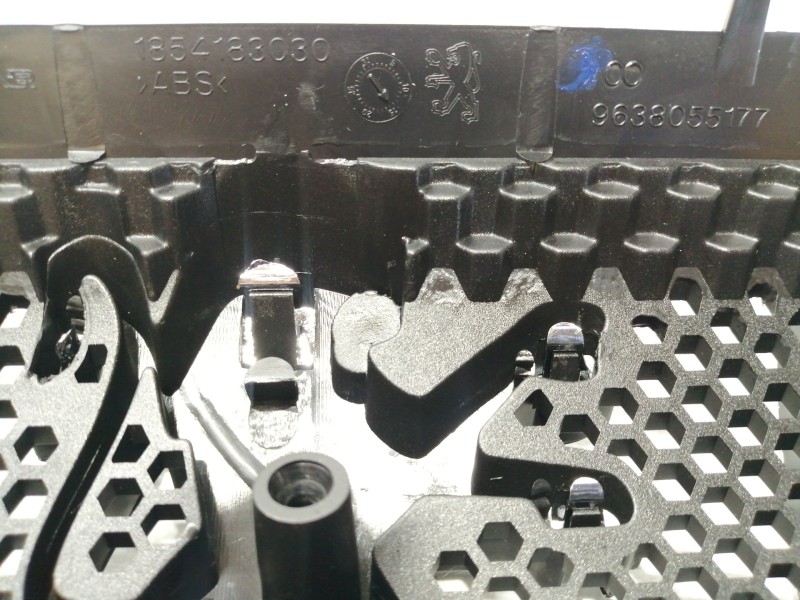 Recambio de no identificado para peugeot 607 (s2) básico referencia OEM IAM 9638055177  