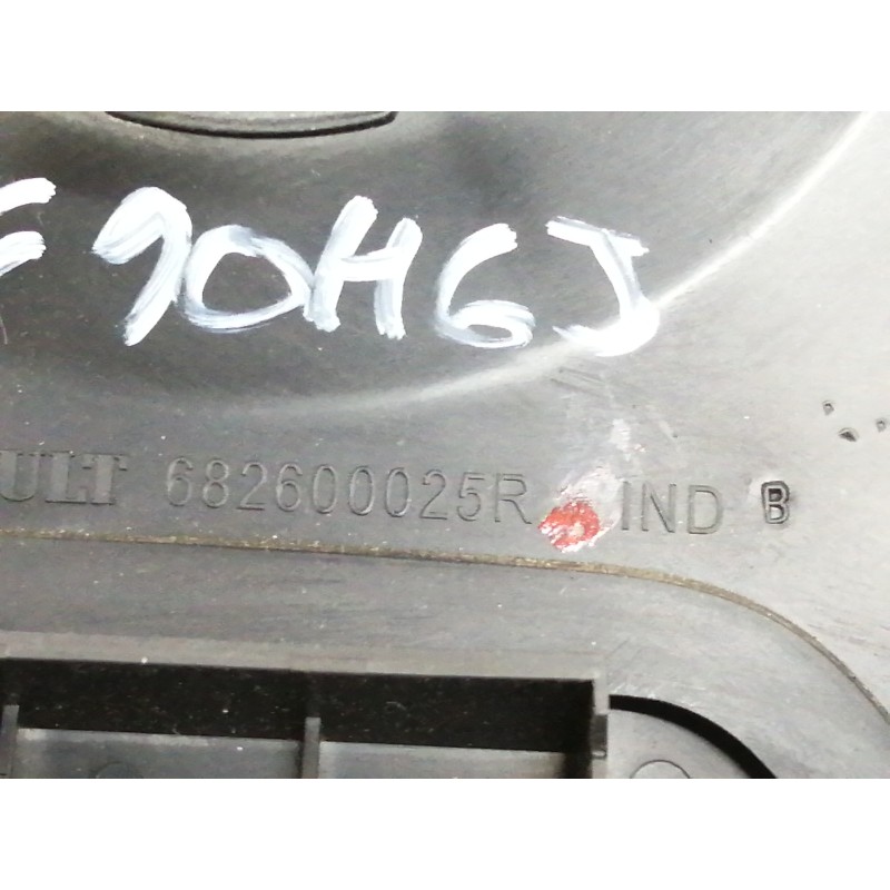 Recambio de no identificado para renault master pritsche/fgst l2h1 3,5t referencia OEM IAM 682600025R  