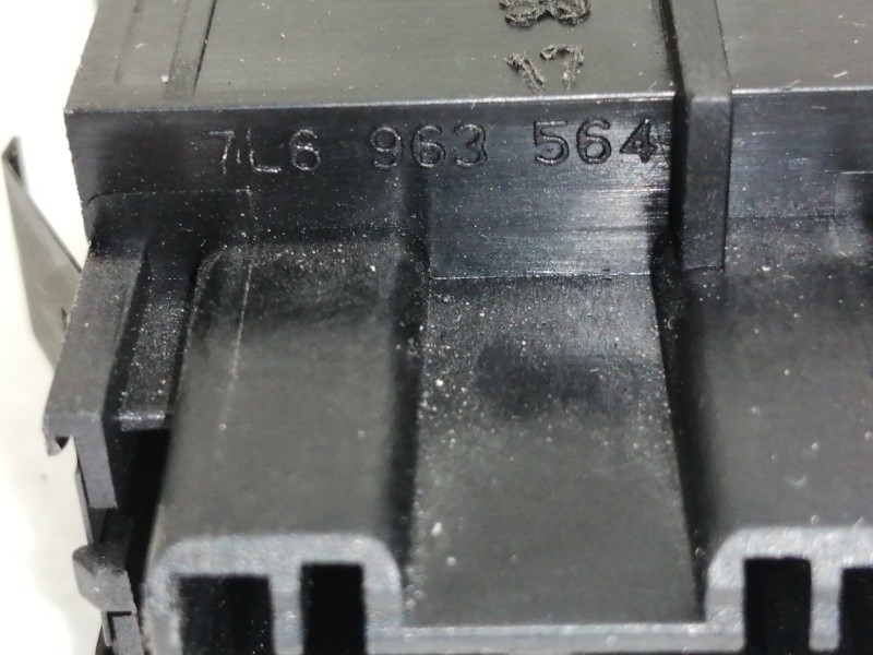 Recambio de no identificado para volkswagen touareg (7l6) v6 tdi referencia OEM IAM 7L6963570  