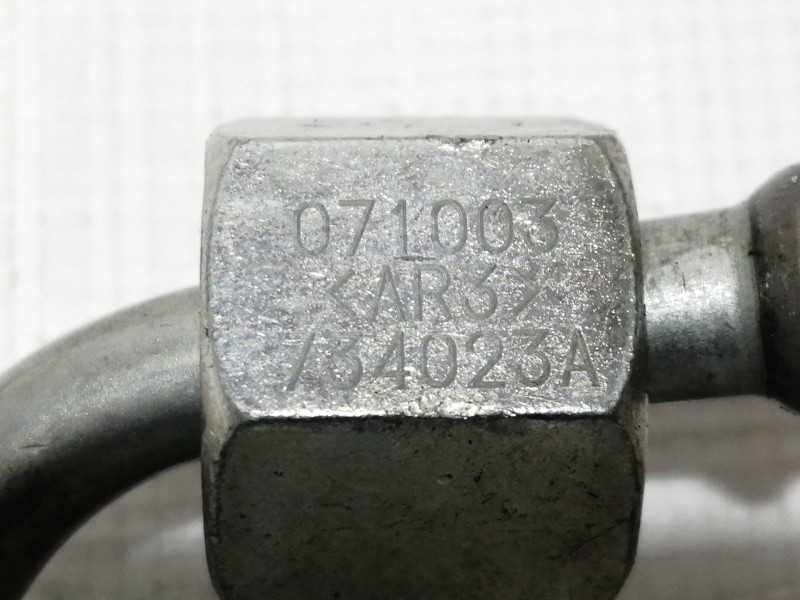 Recambio de no identificado para renault koleos dynamique pack2 referencia OEM IAM 734026B JUEGOS TUBOS INYECTOR 734023A