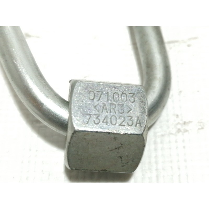 Recambio de no identificado para renault koleos dynamique pack2 referencia OEM IAM 734026B JUEGOS TUBOS INYECTOR 734023A