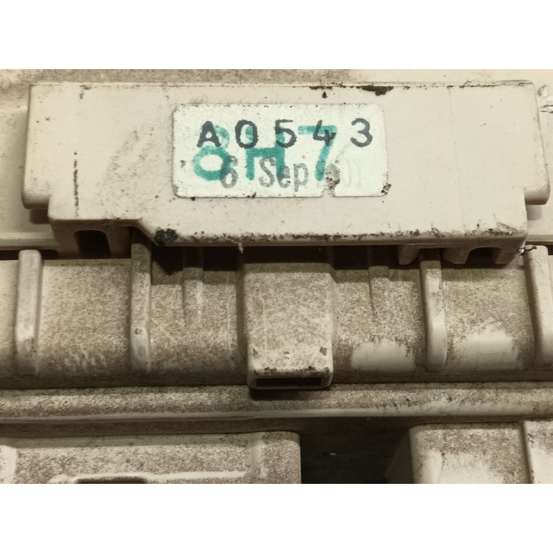 Recambio de caja reles / fusibles para nissan x-trail (t30) comfort referencia OEM IAM   A0543