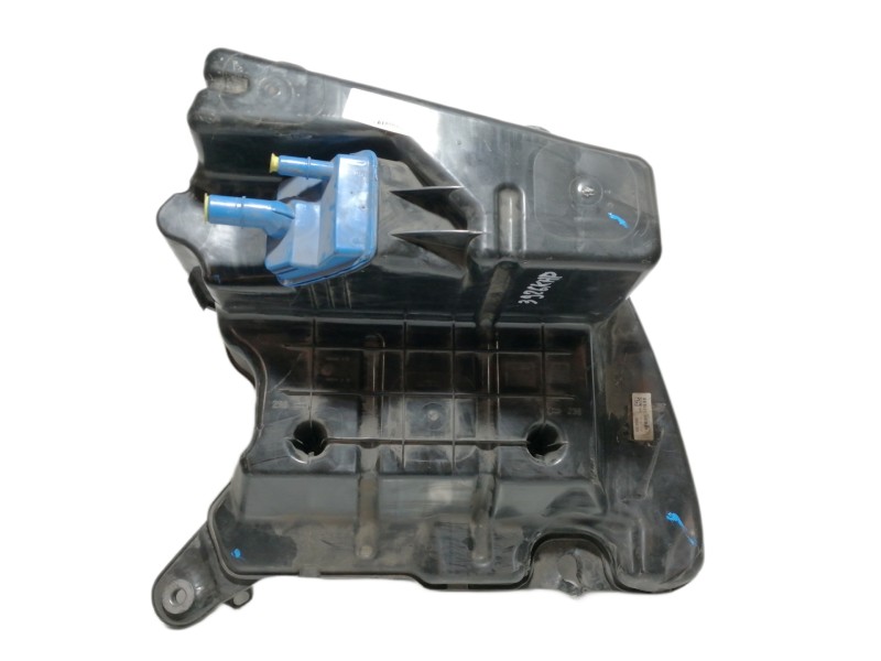 Recambio de no identificado para audi a4 berlina (8w2) advanced edition referencia OEM IAM DEPOSITOADBLUECONAFORADOR 8W0131878AS