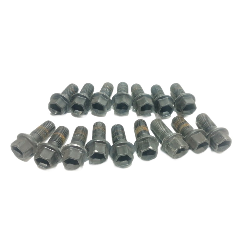 Recambio de no identificado para mercedes-benz clase gla (w156) gla 180 (156.942) referencia OEM IAM TORNILLOSRUEDAS  