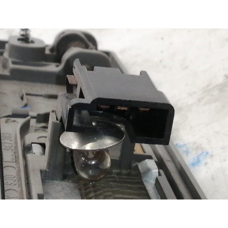 Recambio de no identificado para audi 100 berlina (c4) quattro referencia OEM IAM 4A0857607 ASIDERO TRASERO DERECHO 441947303