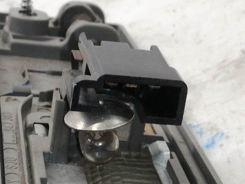 Recambio de no identificado para audi 100 berlina (c4) quattro referencia OEM IAM 4A0857607 ASIDERO TRASERO DERECHO 441947303