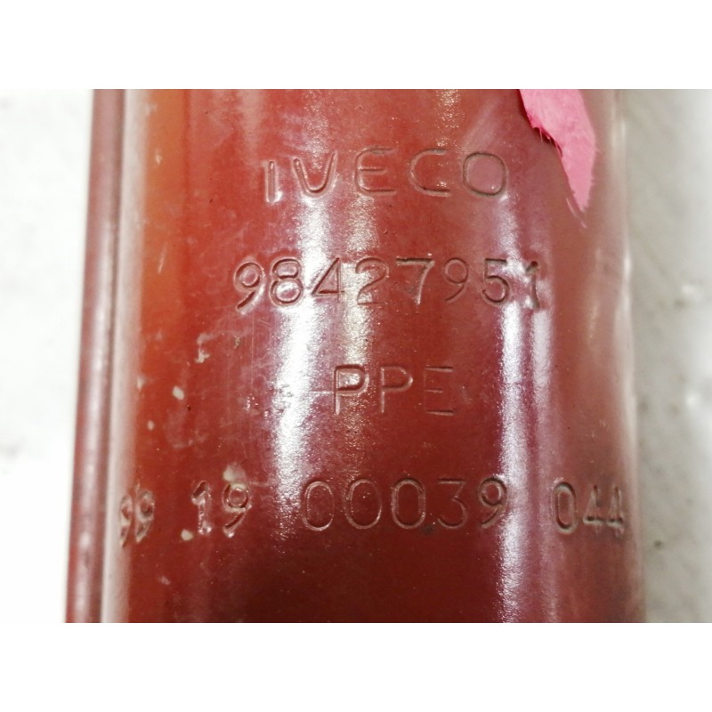 Recambio de no identificado para iveco camion 60e12 lm3c6012 referencia OEM IAM 98427951  BRAZO CILINDRO ELEVACION CABINA