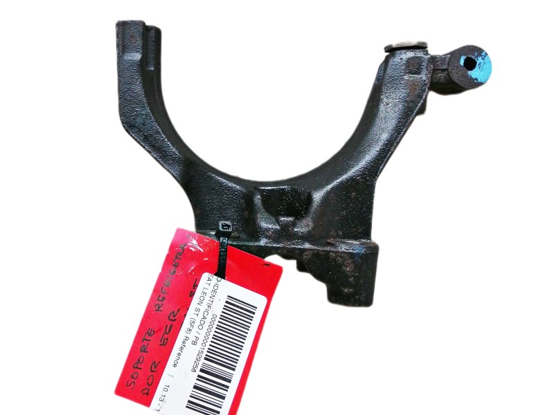 Recambio de no identificado para seat leon st (5f8) reference referencia OEM IAM   SOPORTE REFRIGERADOR EGR
