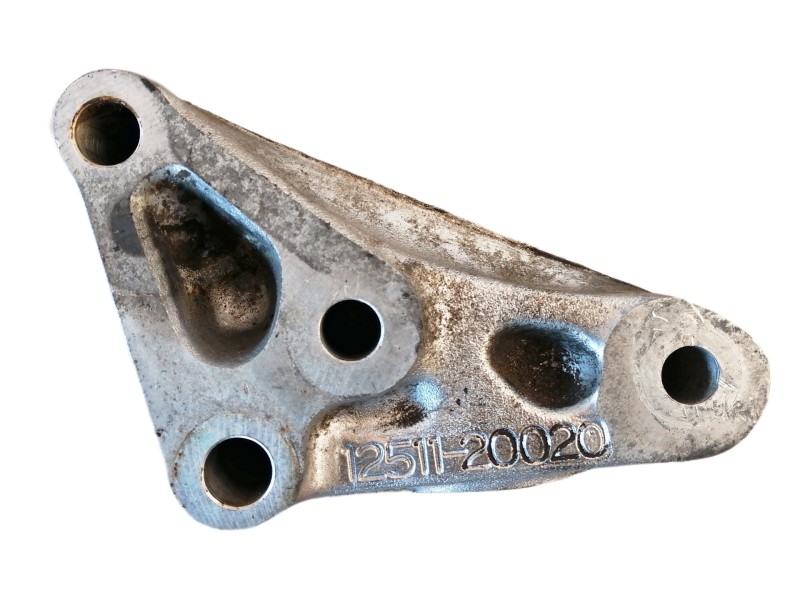 Recambio de no identificado para lexus rx 300(mcu35) luxury referencia OEM IAM 1251120020 SOPORTE ALTERNADOR 