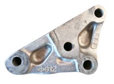 Recambio de no identificado para lexus rx 300(mcu35) luxury referencia OEM IAM 1251120020 SOPORTE ALTERNADOR  2