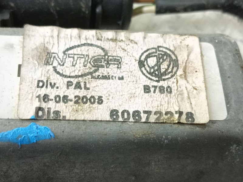 Recambio de elevalunas delantero izquierdo para alfa romeo 156 sportwagon 1.9 jtd 8v progression referencia OEM IAM 60672278  EL