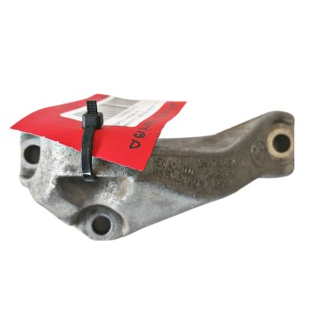 DESPIECE MOTOR 13517804376 SOPORTE BOMBA ALTA 24168110