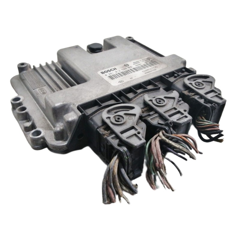 Recambio de centralita motor uce para renault scenic ii grand confort authentique referencia OEM IAM 0281012589 8200527725 82005