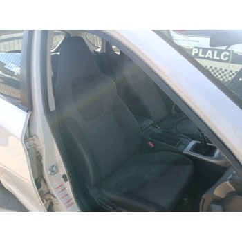 ASIENTO DELANTERO DERECHO 