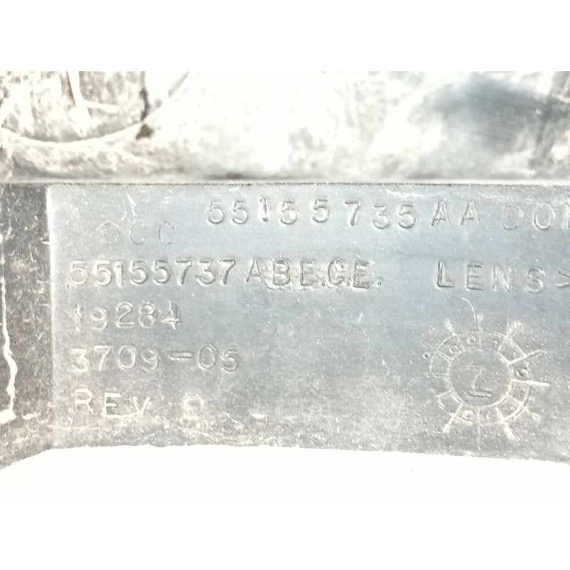 Recambio de piloto trasero izquierdo para jeep gr.cherokee (zj)/(z) 2.5 td laredo (z) referencia OEM IAM 55155735AA 55155737 370