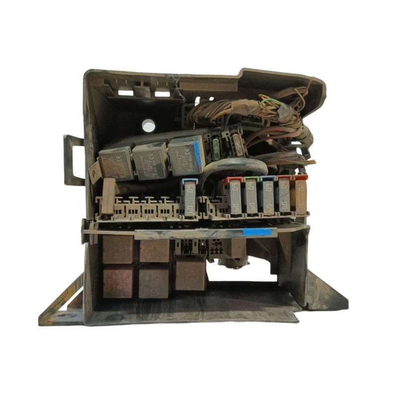 Recambio de caja reles / fusibles para nissan primastar (x83) caja cerrada batalla larga 2,94t referencia OEM IAM 91165778 82000