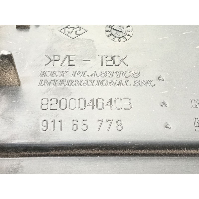 Recambio de caja reles / fusibles para nissan primastar (x83) caja cerrada batalla larga 2,94t referencia OEM IAM 91165778 82000