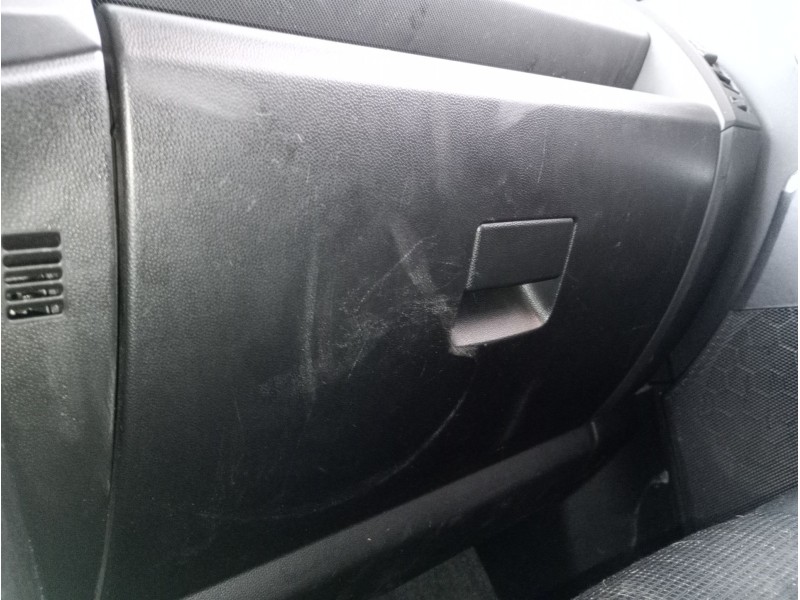 Recambio de guantera para mazda 5 (cr19) 2.0 cd (cr19) referencia OEM IAM   