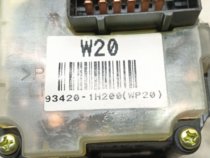 Recambio de mando limpia para kia pro_cee´d emotion referencia OEM IAM 3693PA 93421H200 