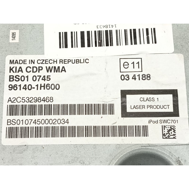 Recambio de sistema audio / radio cd para kia pro_cee´d emotion referencia OEM IAM 961401H600 A2C53298468 BS010745