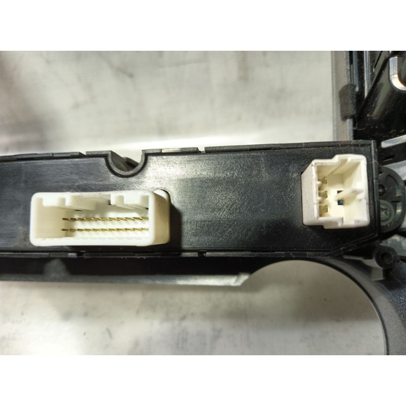 Recambio de rejilla aireadora para kia pro_cee´d emotion referencia OEM IAM 974301H900 847401H900 937001H900