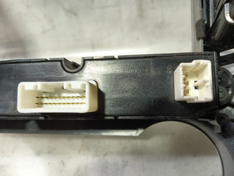 Recambio de rejilla aireadora para kia pro_cee´d emotion referencia OEM IAM 974301H900 847401H900 937001H900