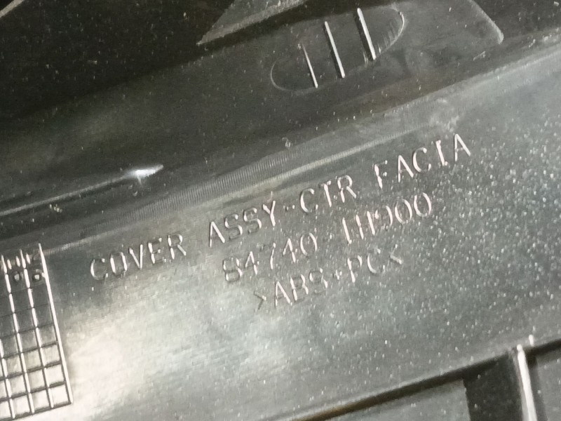 Recambio de rejilla aireadora para kia pro_cee´d emotion referencia OEM IAM 974301H900 847401H900 937001H900