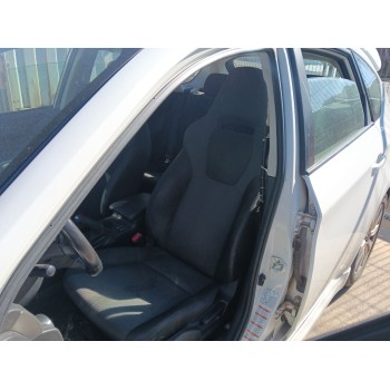 ASIENTO DELANTERO IZQUIERDO 