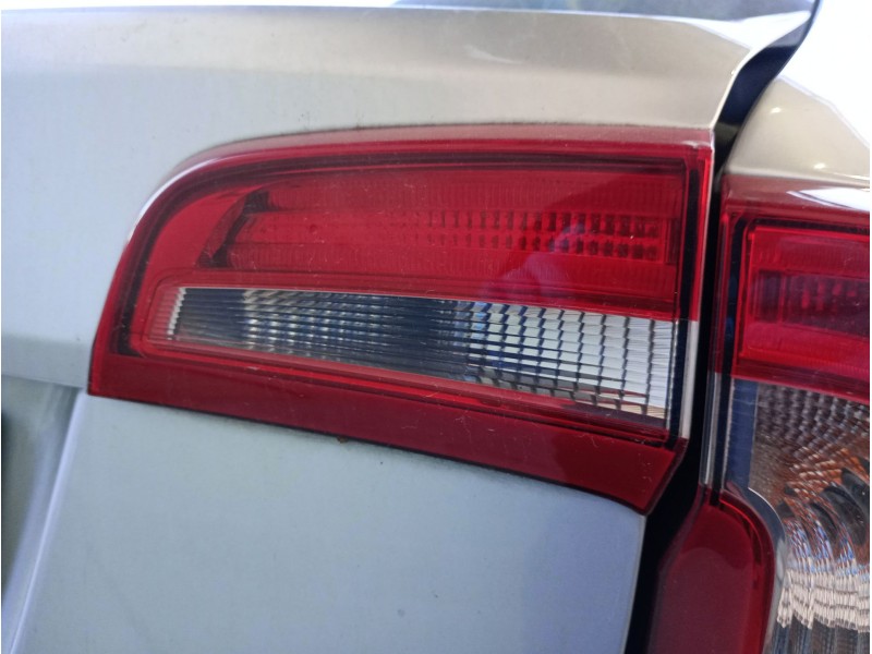 Recambio de piloto trasero derecho interior para volvo s60 ii (134) d3 referencia OEM IAM   