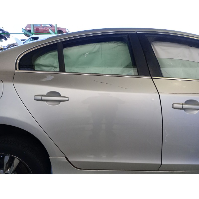 Recambio de puerta trasera derecha para volvo s60 ii (134) d3 referencia OEM IAM   