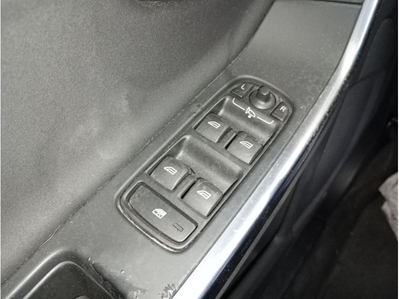 Recambio de mando elevalunas delantero izquierdo para volvo s60 ii (134) d3 referencia OEM IAM   